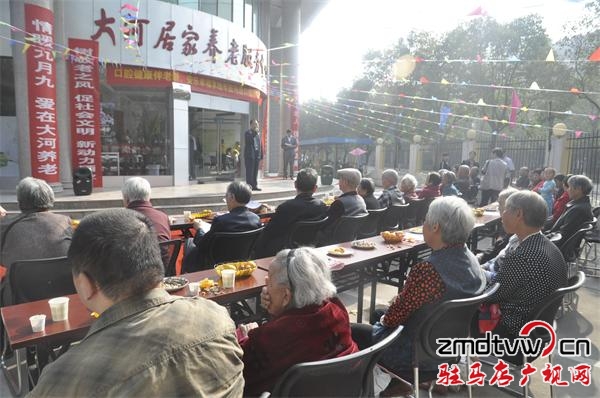 愛心企業(yè)、幼兒園走進大河居家養(yǎng)老中心(圖文)