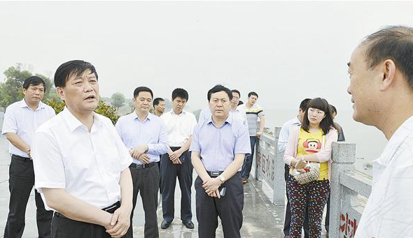 余學友深入汝南西平調研指導防汛工作