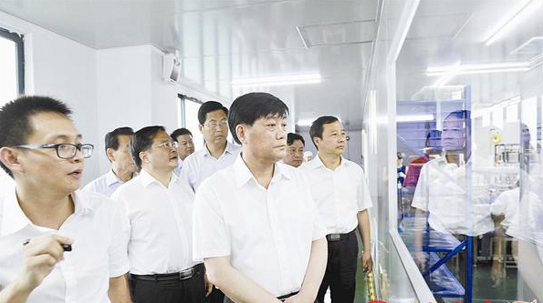 余學(xué)友率團赴珠三角地區(qū)招商引資
