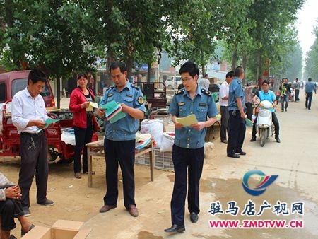 正陽：確?！叭摹鞭r(nóng)村公路暢通