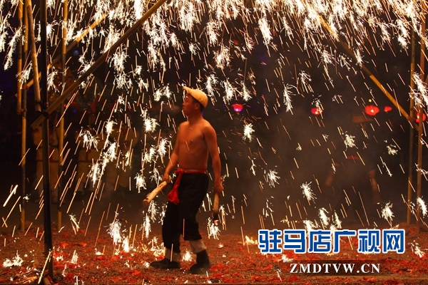 “確山鐵花”春節(jié)期間將在首都北京三度綻放