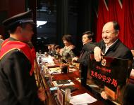 會(huì)上，市人大副主任張德軒首先傳達(dá)了市委書記余學(xué)友，市長陳星，市委常委、政法委書記趙文峰等領(lǐng)導(dǎo)同志對(duì)我市公安工作作出的重要批示。