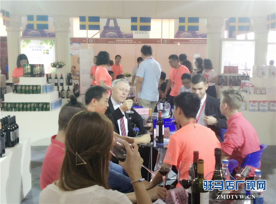 魅力無限的駐馬店，又一次以“開放、合作、綠色、共贏”的嶄新姿態(tài)，成為世人矚目的焦點。圖片拍攝：蘇莎