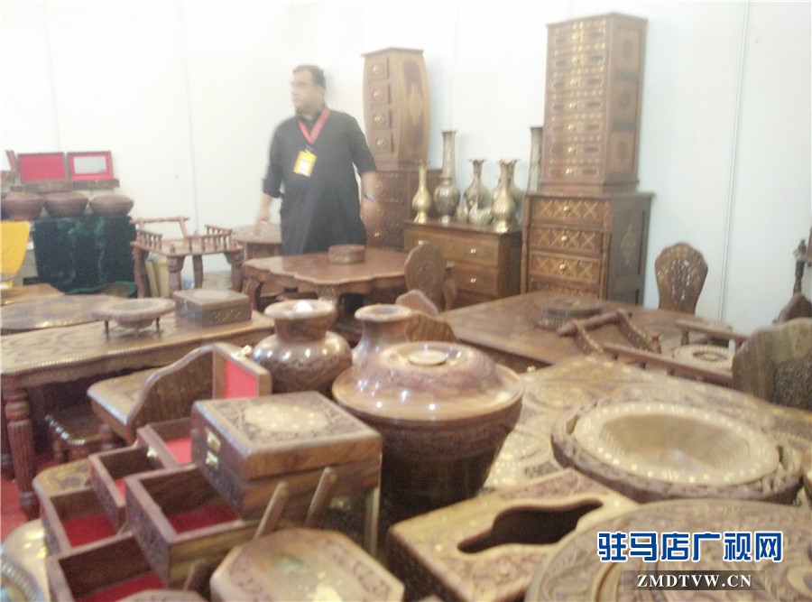 農洽會上的境外客商 圖片拍攝：蘇莎