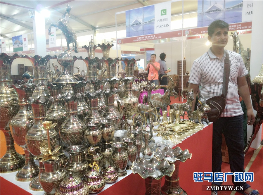 農洽會上的境外客商 圖片拍攝：蘇莎