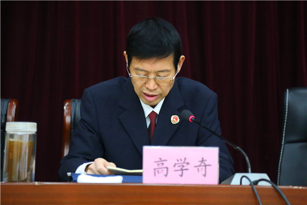 市院黨組成員、副檢察長高學(xué)奇主持會議.JPG