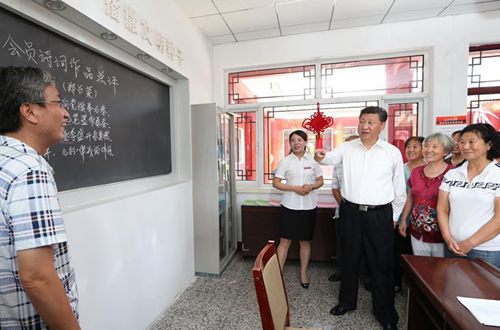 回訪習(xí)近平考察唐山:"天降祥云進(jìn)萬家，滿園開遍幸?；?quot;