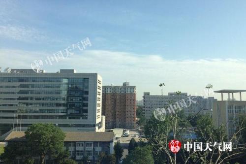 今天早晨，北京天氣晴好。