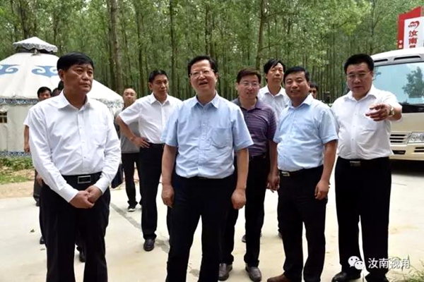 省紀委書記任正曉到汝南調(diào)研脫貧攻堅和黨風(fēng)廉政建設(shè)