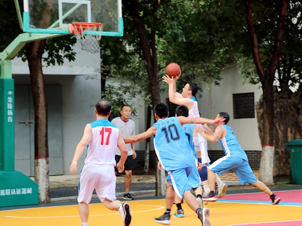 駐馬店市“雙擁杯”籃球邀請(qǐng)賽開(kāi)賽