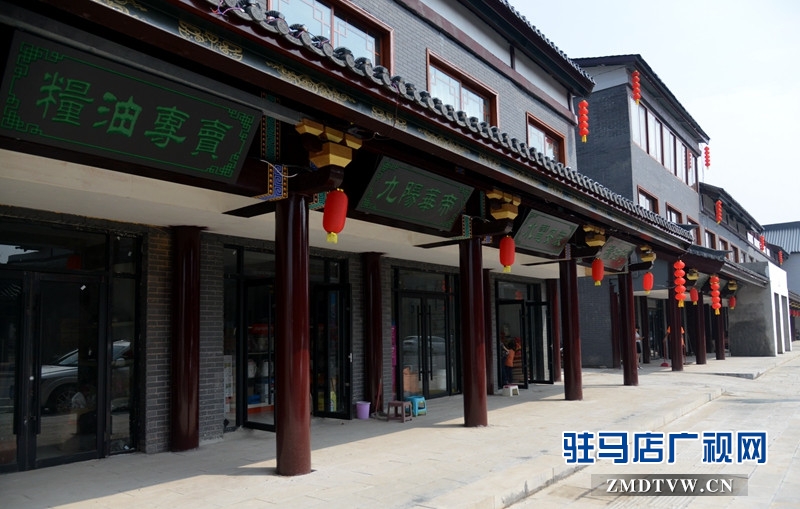 小鎮(zhèn)建筑色彩、風格以及街道家具和建筑小品統(tǒng)一采用“漢代風格”。