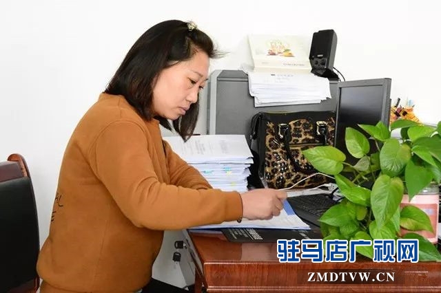  第一書記劉琳靜：不忘初心 脫貧路上挑重擔(dān)