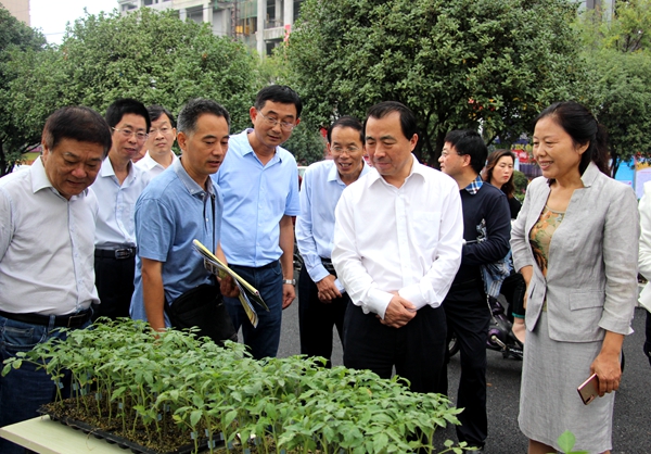 駐馬店市開展全國(guó)科普宣傳日活動(dòng) 激發(fā)全社會(huì)的創(chuàng)新熱情