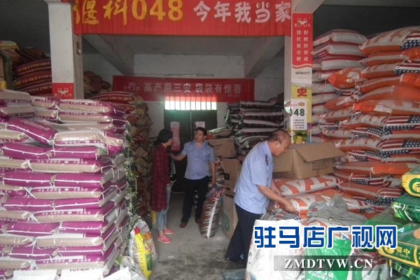 泌陽縣春水工商質監(jiān)所凈化秋季農(nóng)資市場