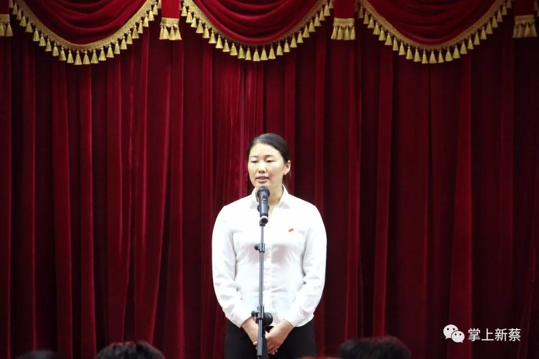 新蔡縣扶貧先鋒候選人述職會(huì)召開