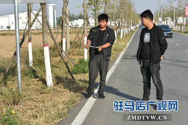 狗肉湯鍋店老板夫婦白天賣狗肉，晚上用弩和毒鏢盜狗