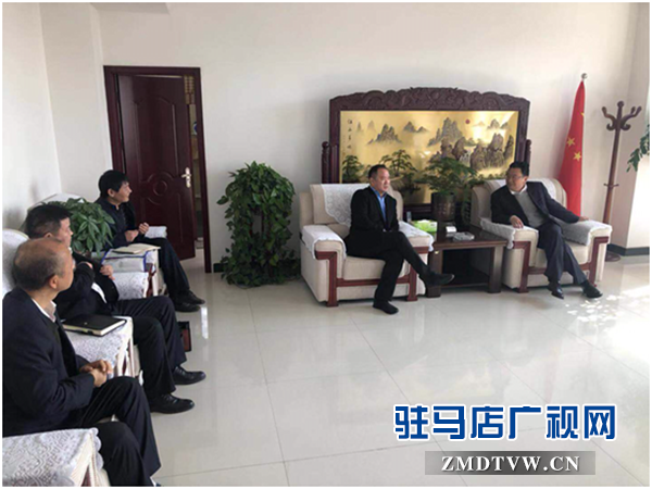  駐馬店分行黨委書記、行長萬三華一行走訪開發(fā)區(qū)管委會促進(jìn)雙方深度合作