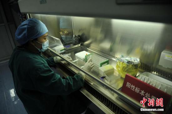 開放對艾滋病入境限制致中國感染人數(shù)增加？衛(wèi)健委回應 