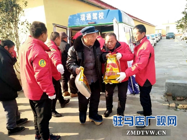 愛心企業(yè)捐助敬老院 傳遞溫暖回報社會