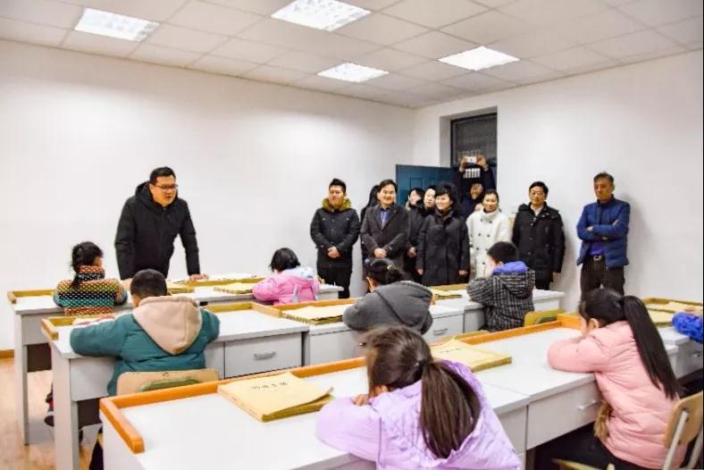 省青聯(lián)新聞出版和新媒體界別開(kāi)展 “溫暖冬天”暨“情暖童心”活動(dòng)