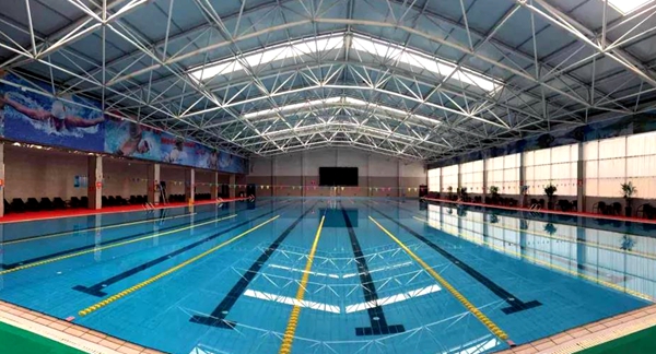 到天盛酒店過大年，游泳館門票、古裝全家福免費送啦！