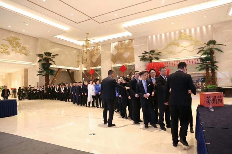 命運(yùn)無(wú)情人有情 愛(ài)克團(tuán)隊(duì)暖人心 愛(ài)克集團(tuán)組織員工為患病同事捐款十余萬(wàn)元