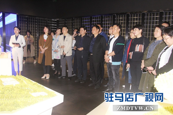 走進騰訊參觀考察 “開發(fā)區(qū)企業(yè)經(jīng)營管理人才培訓班”順利結業(yè)