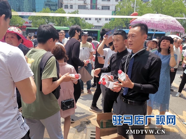 “心系學子 助力高考”駐馬店市社會各界開展志愿服務(wù)