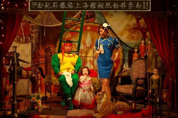 內(nèi)斂、奢靡與偽裝：中國人如何在鏡頭前表達(dá)愛情？ 