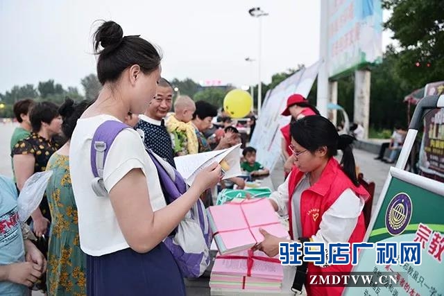 上蔡縣開展“崇尚科學 反對邪教”集中宣傳活動