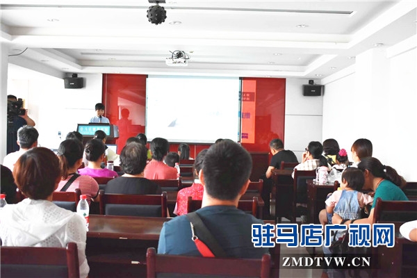 第二期蔡司全飛秒手術直播在駐馬店眼科醫(yī)院圓滿舉行