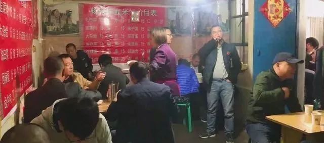 深夜食堂：攢勁弟弟帶你吃！烏魯木齊十大經(jīng)典拌面館，咱新疆人就好這口... 