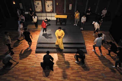 土生土長的北京曲劇，還有誰在唱？ 