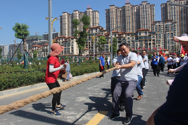 1500多人參與的市直機(jī)關(guān)趣味運(yùn)動(dòng)會(huì)火熱開(kāi)幕