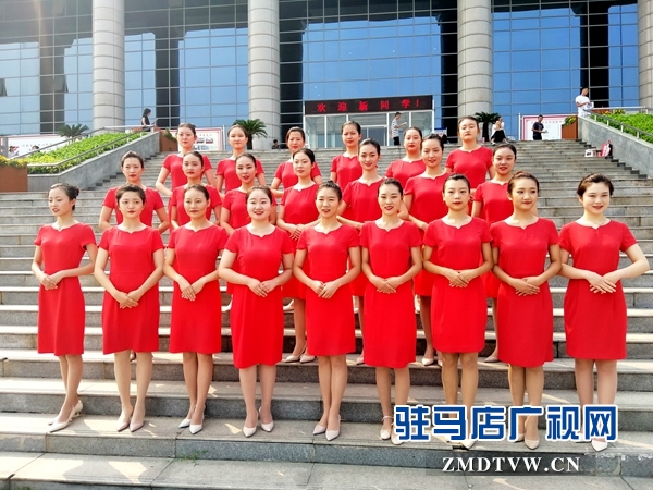 第二十二屆中國農(nóng)產(chǎn)品加工投洽會政務講解員換裝亮相