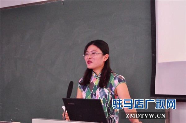 易軒財(cái)務(wù)李二菊到黃淮學(xué)院國(guó)際教育學(xué)院授課教新生如何做好職業(yè)規(guī)劃