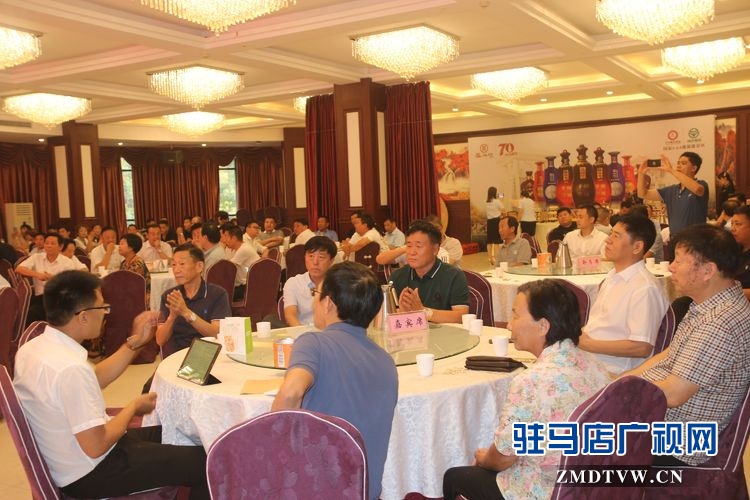 駐馬店市上蔡商會(huì)慶祝中華人民共和國成立70周年暨2019年中秋聯(lián)誼會(huì)溫情啟幕