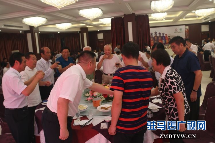 駐馬店市上蔡商會(huì)慶祝中華人民共和國成立70周年暨2019年中秋聯(lián)誼會(huì)溫情啟幕
