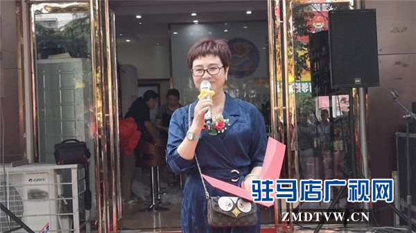 金秋九月龍玖商貿(mào)九玖酒莊隆重開業(yè)并聯(lián)合艾思莊園推出免費送酒活動