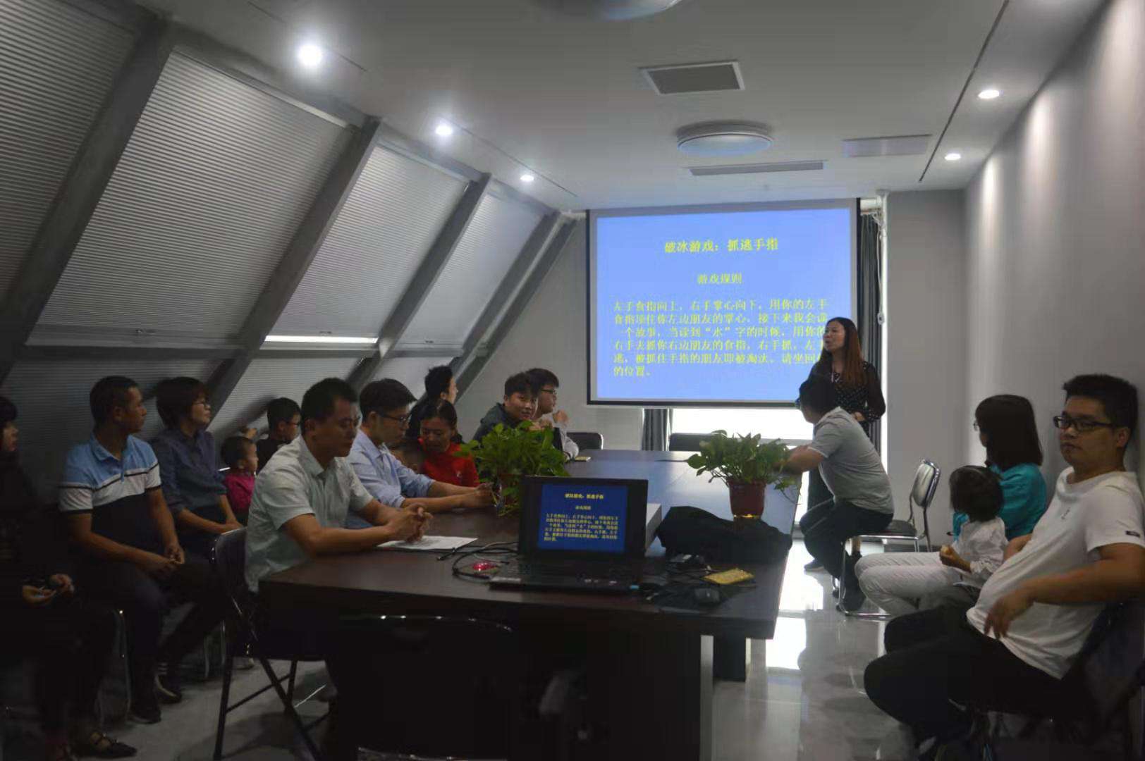 易軒財務 守護衛(wèi)生文明 弘揚&ldquo;掃除道&rdquo;精神 讀書點亮最美天中城&middot;樊登讀書100場活動圓滿舉行