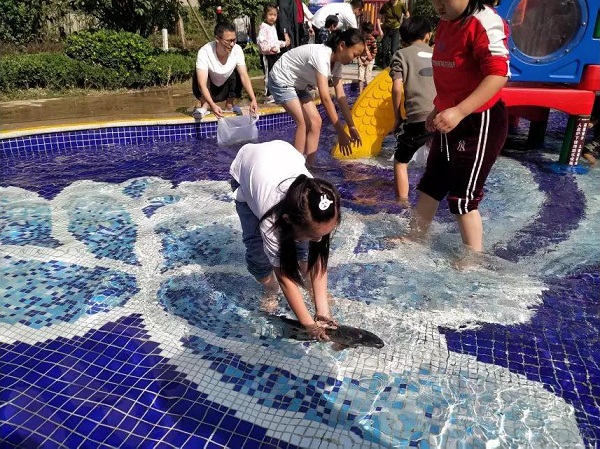 “繽紛夏日，魚樂無限”碧桂園清月灣業(yè)主活動(dòng)圓滿結(jié)束！