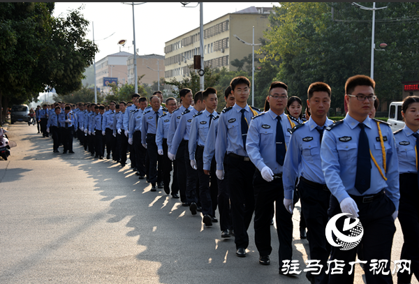 平輿縣公安民警在新中國(guó)成立70周年歌詠比賽中獲得銅獎(jiǎng)
