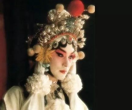 明星的宿命：被萬千寵愛，受萬千傷害