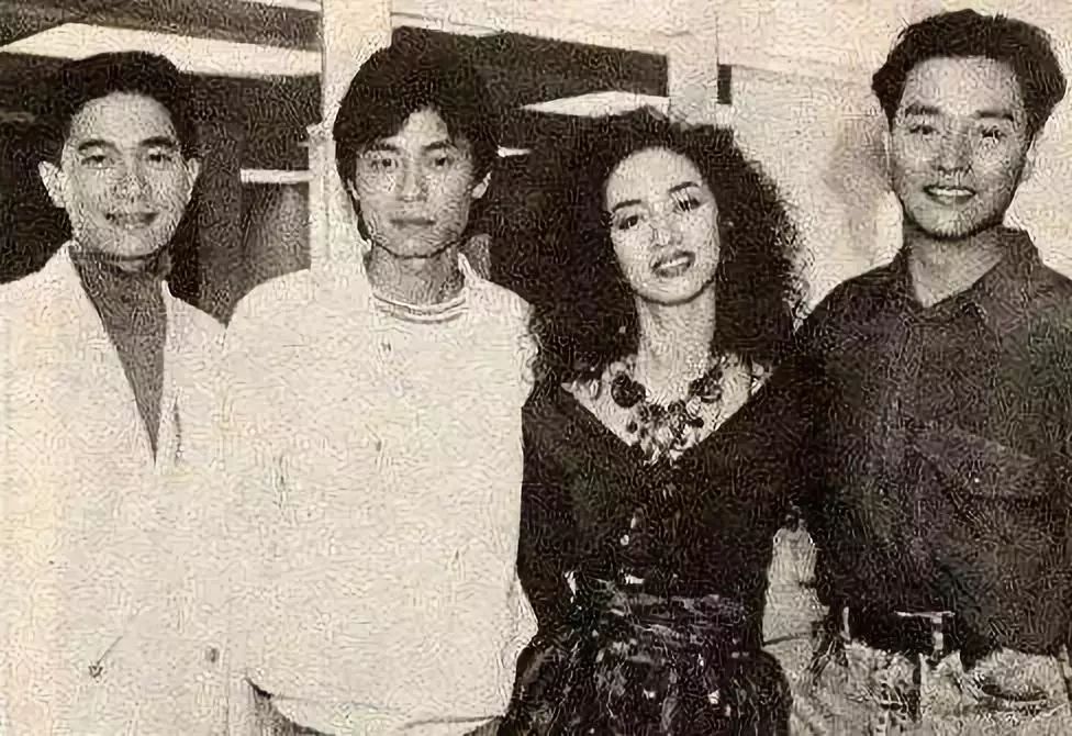 被毒啞的王杰，今天57歲了：年少愛聽他的歌，再聽已是傷心人 
