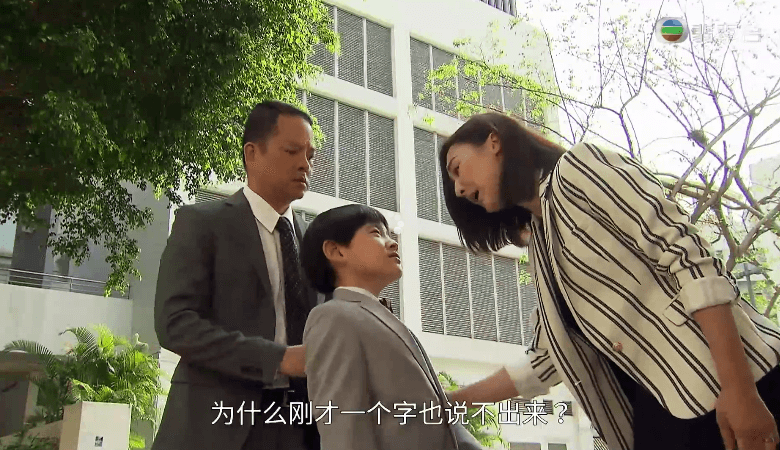 金霄大廈，今宵請你多珍重 