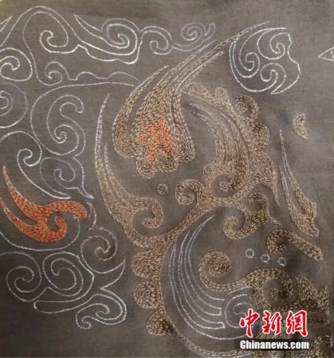 西漢人有多精致？輕薄透視裝、保健防蚊枕了解一下