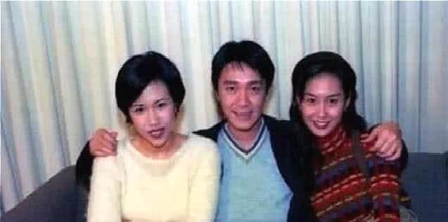 周星馳罕見幕后照，最后一張是星爺?shù)娜松鷰p峰 