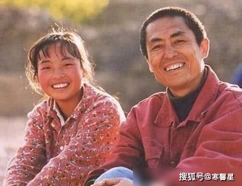《一個(gè)也不能少》的魏敏芝近況，嫁給了美籍華人，定居美國變成胖大媽 