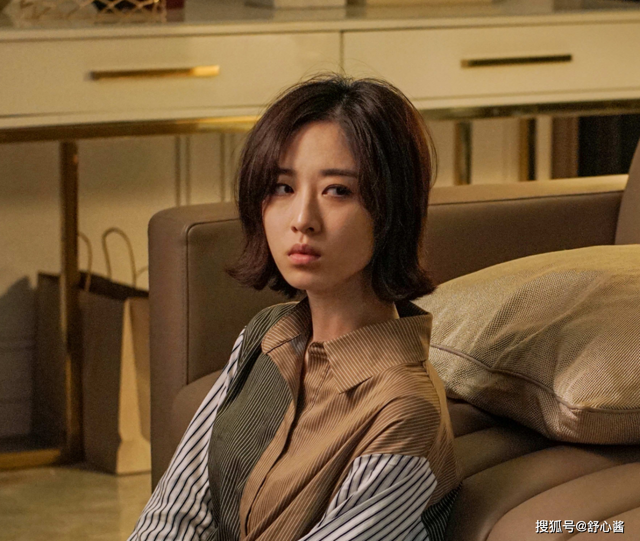 兩大重要角色都不露臉？黃渤這部新片，戳痛了中國式婚戀眾生相！ 