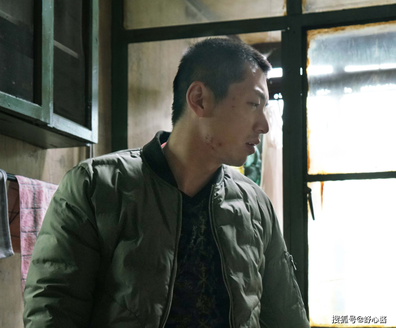 兩大重要角色都不露臉？黃渤這部新片，戳痛了中國式婚戀眾生相！ 